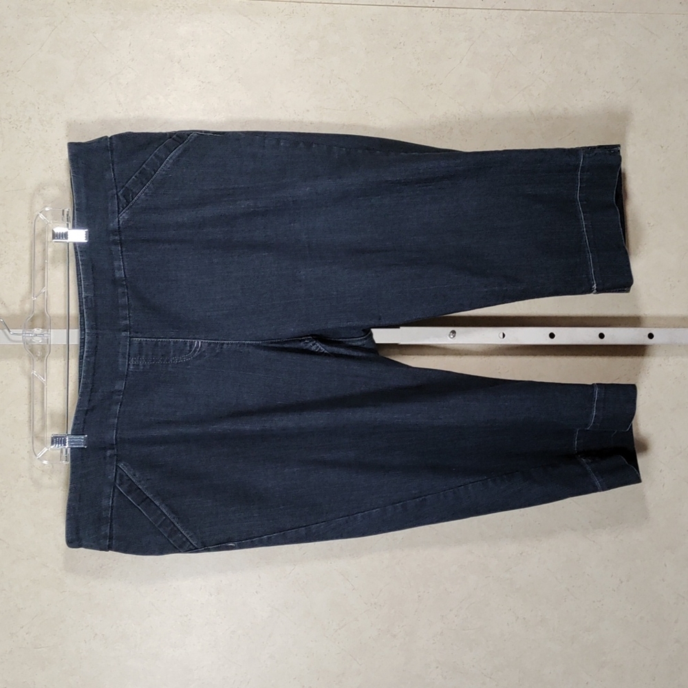 *H189 Westbound blue denim cropped jeans 24W FINAL PRICE